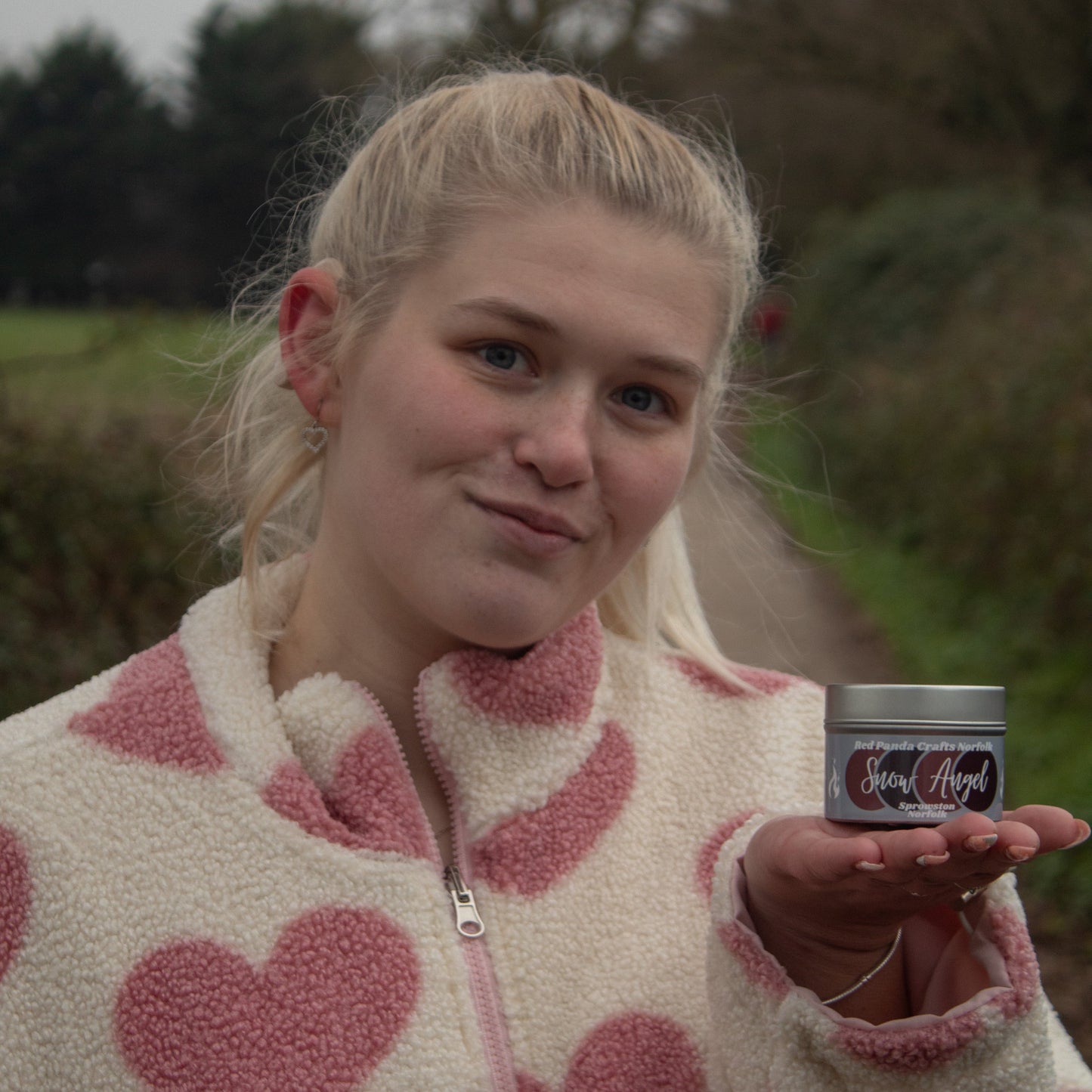 Snow Angel Hand-poured & luxury Soy Candle Tin