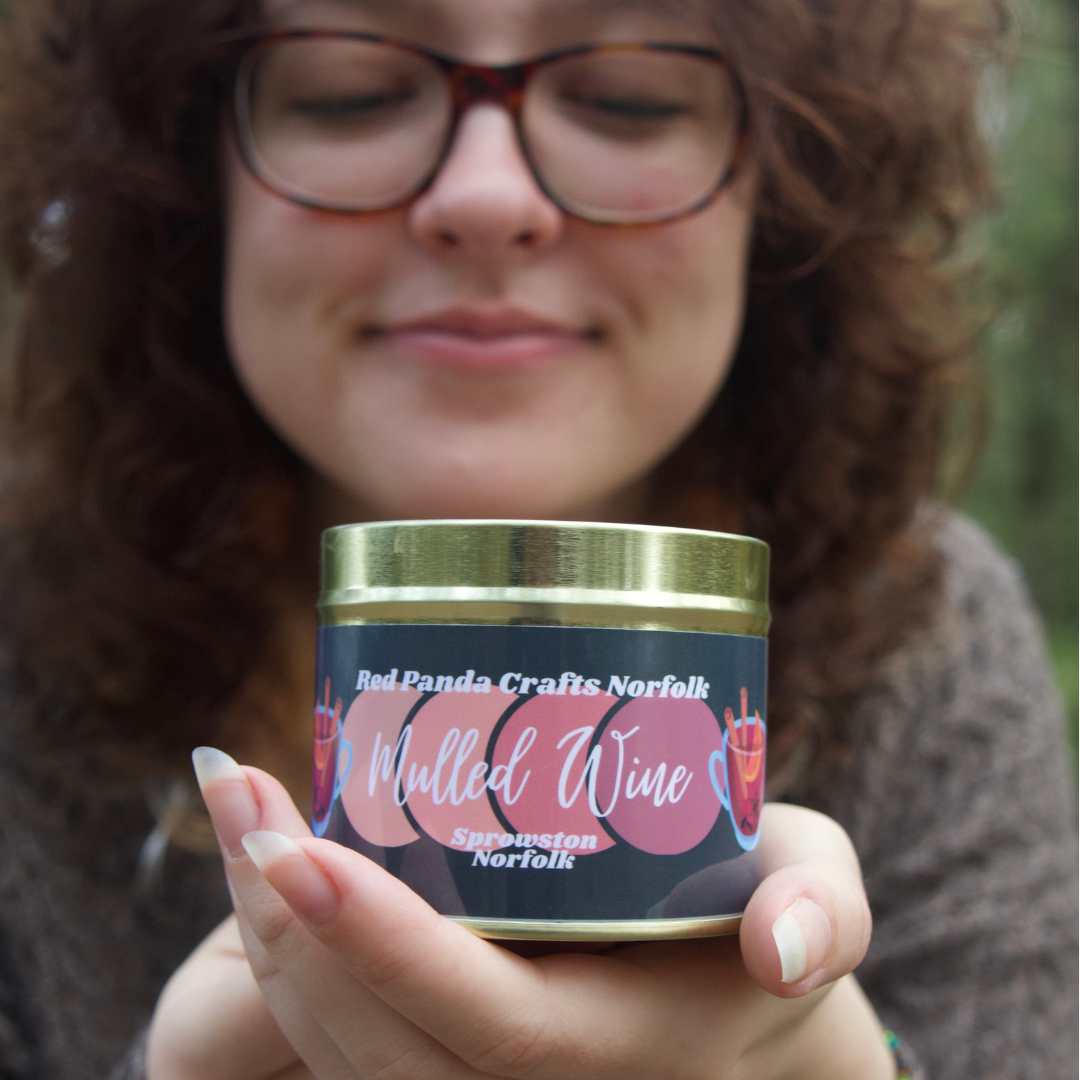 Mulled Wine - Big Gold Candle Tin - Christmas Special Edition
