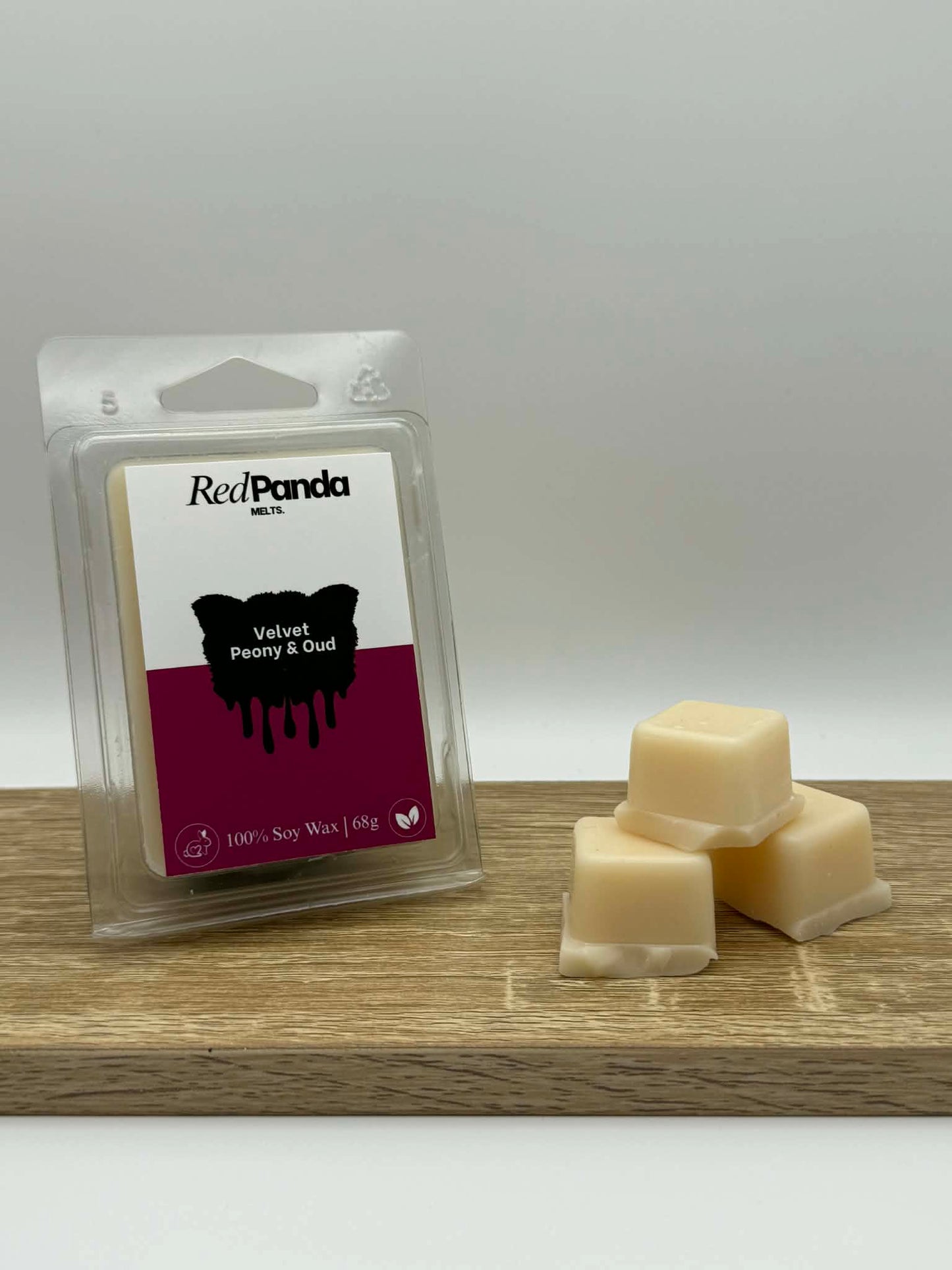 Soy Wax Melts | Velvet Peony & Oud | Vegan Friendly and Cruelty Free